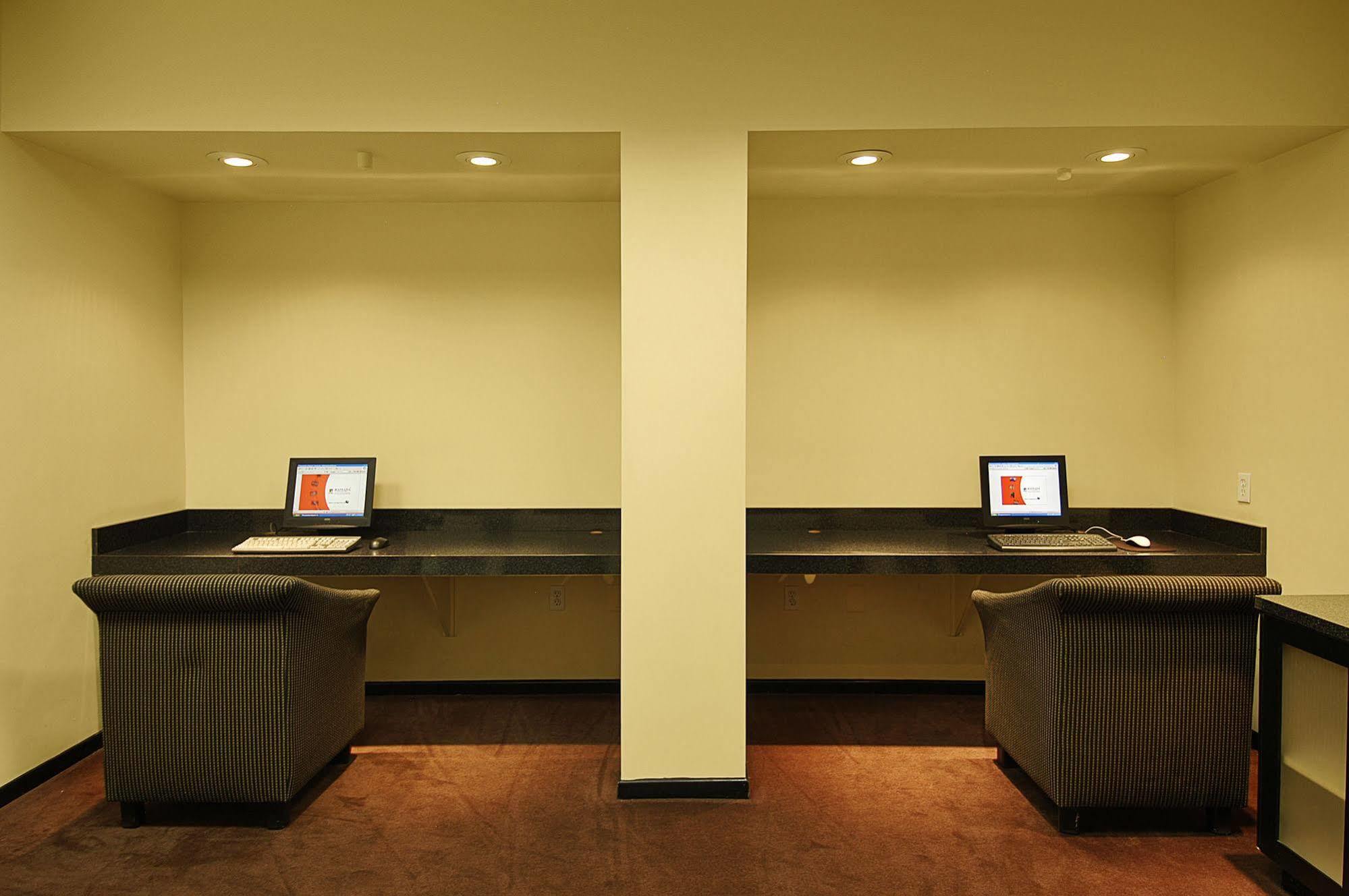 Ramada Plaza By Wyndham West Hollywood Hotel & Suites Los Angeles Facilities photo